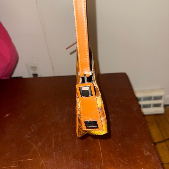 Salvatore Ferragamo Small Bag - Picture 3 of 6